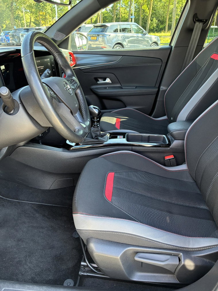 Vehicle Image 36