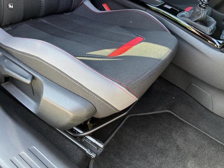 Vehicle Image 40