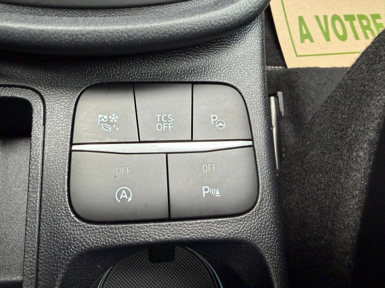 Vehicle Image 23