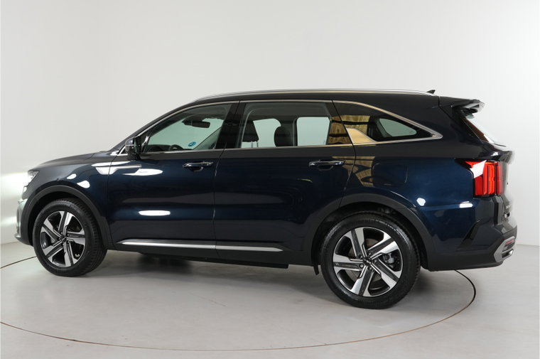 Vehicle Image 32