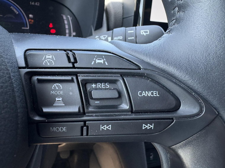 Vehicle Image 13