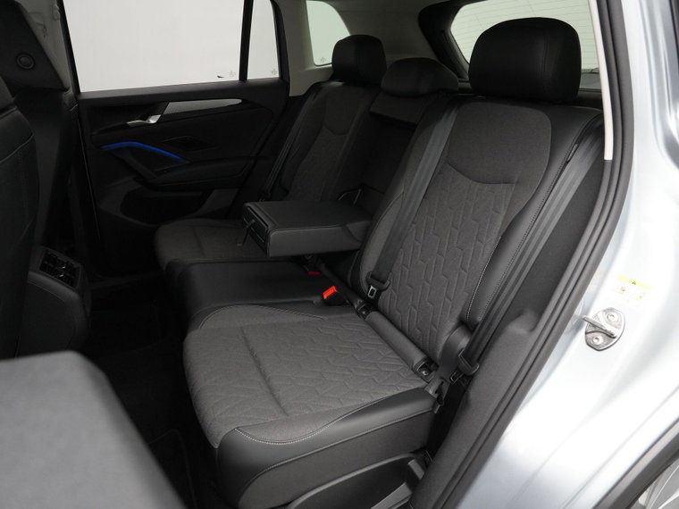 Vehicle Image 39