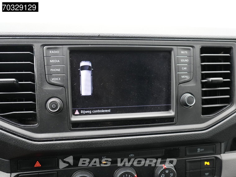 Vehicle Image 17