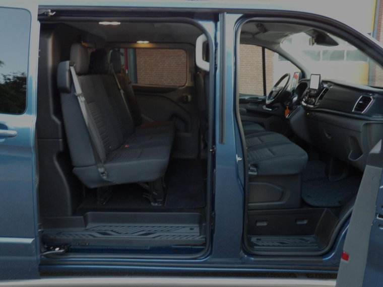 Vehicle Image 13