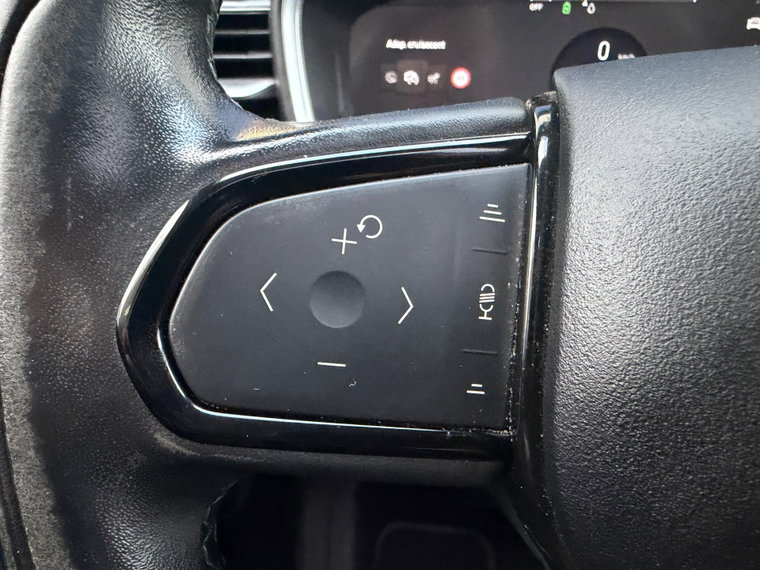 Vehicle Image 38