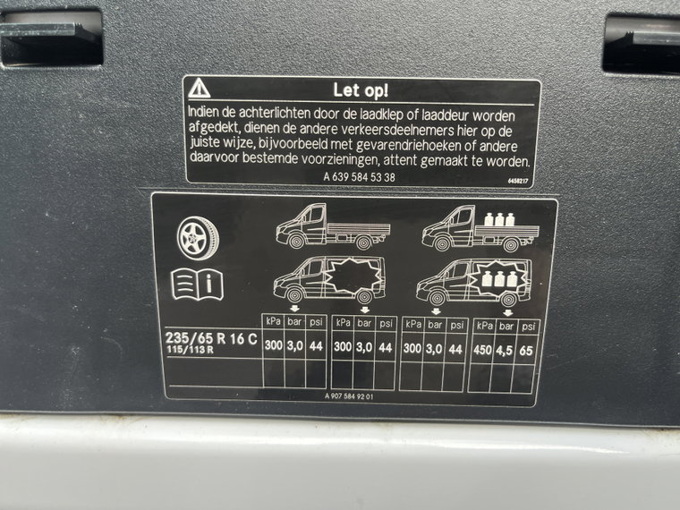 Vehicle Image 40