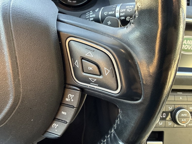 Vehicle Image 27