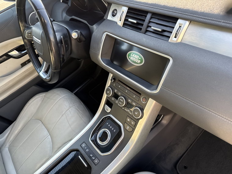 Vehicle Image 32