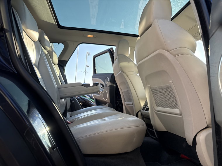 Vehicle Image 36