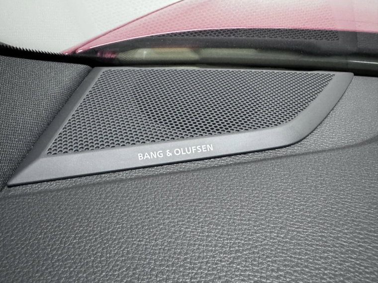 Vehicle Image 53