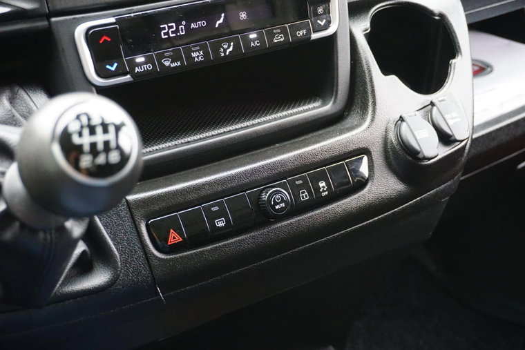 Vehicle Image 27