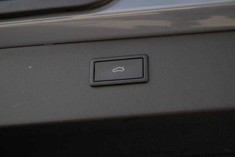 Vehicle Image 47