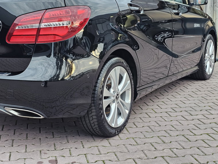 Vehicle Image 39