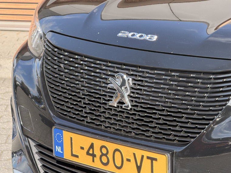 Vehicle Image 38