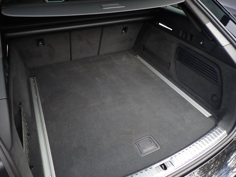 Vehicle Image 42