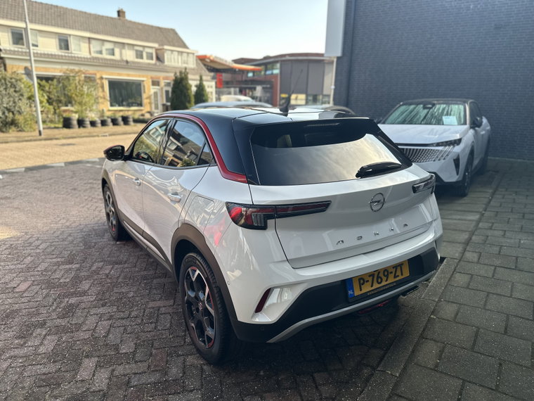 Vehicle Image 37