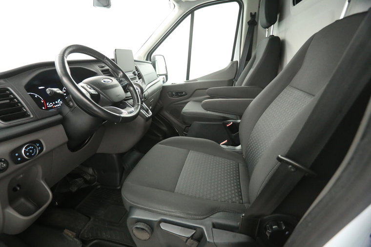 Vehicle Image 22