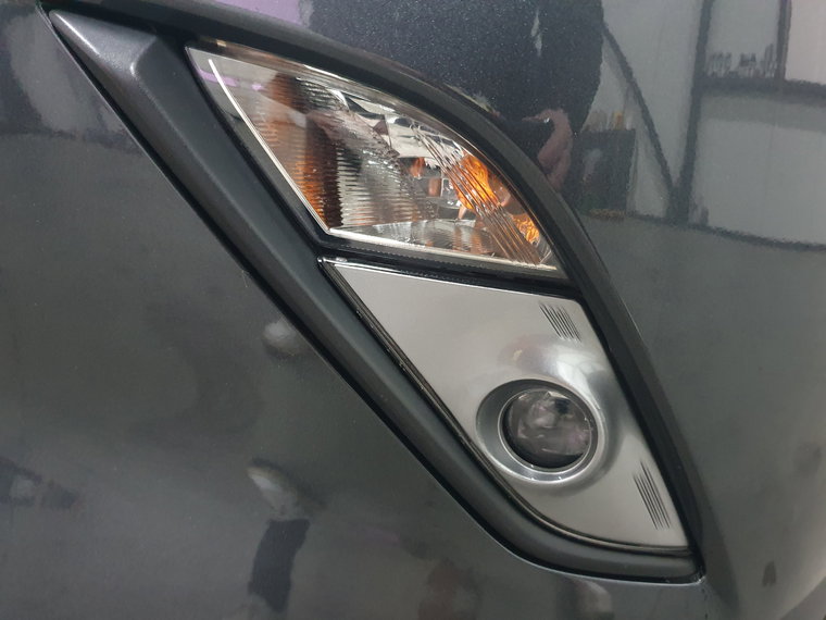 Vehicle Image 21