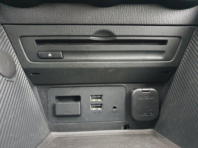 Vehicle Image 29