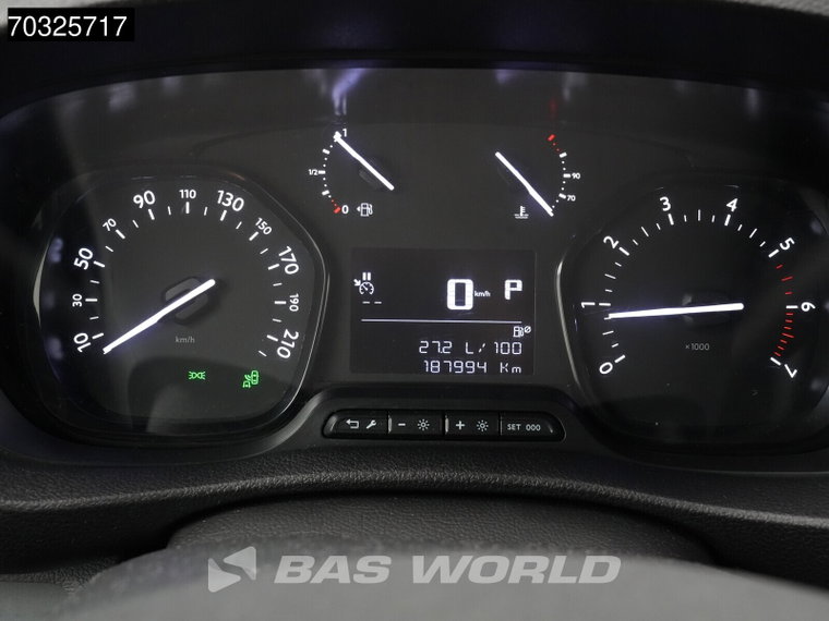 Vehicle Image 31