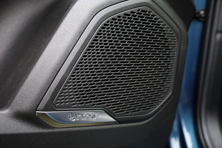 Vehicle Image 28