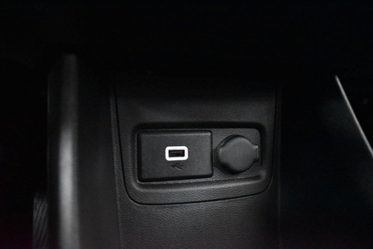 Vehicle Image 22