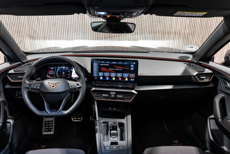 Vehicle Image 13