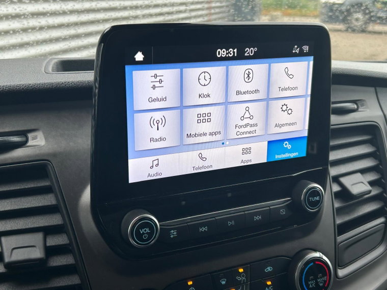 Vehicle Image 19