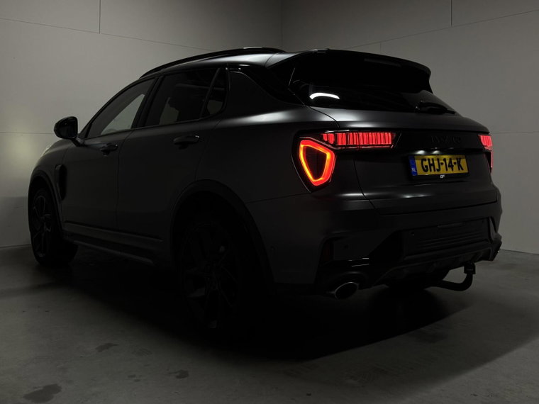 Vehicle Image 15
