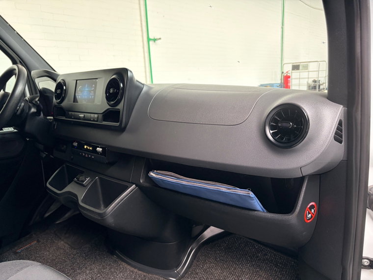 Vehicle Image 51