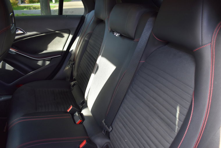 Vehicle Image 19