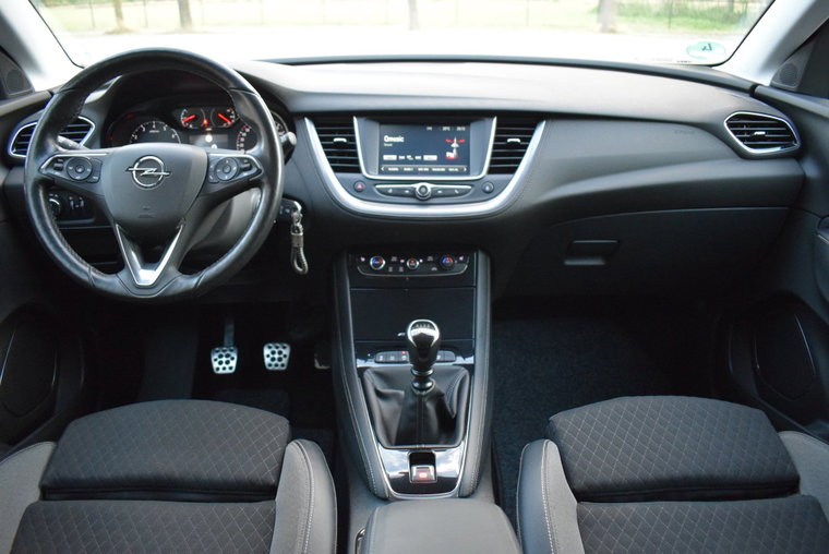 Vehicle Image 36
