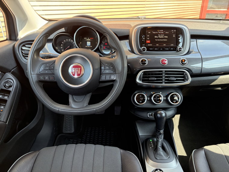Vehicle Image 22