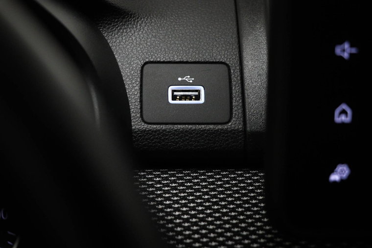 Vehicle Image 40