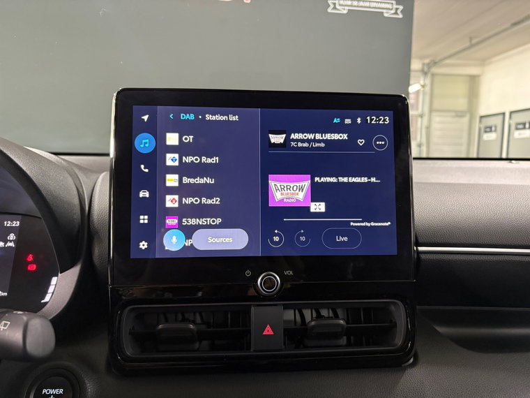 Vehicle Image 18