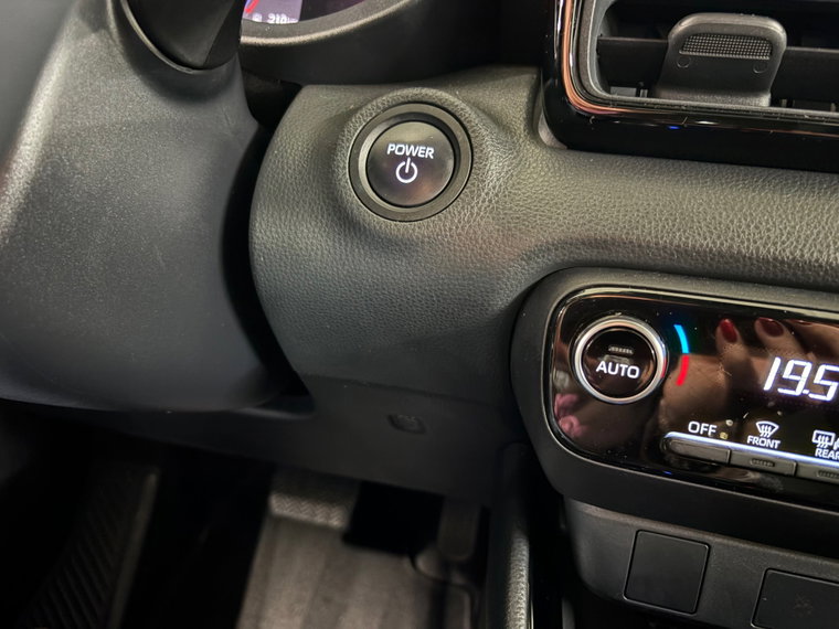 Vehicle Image 28