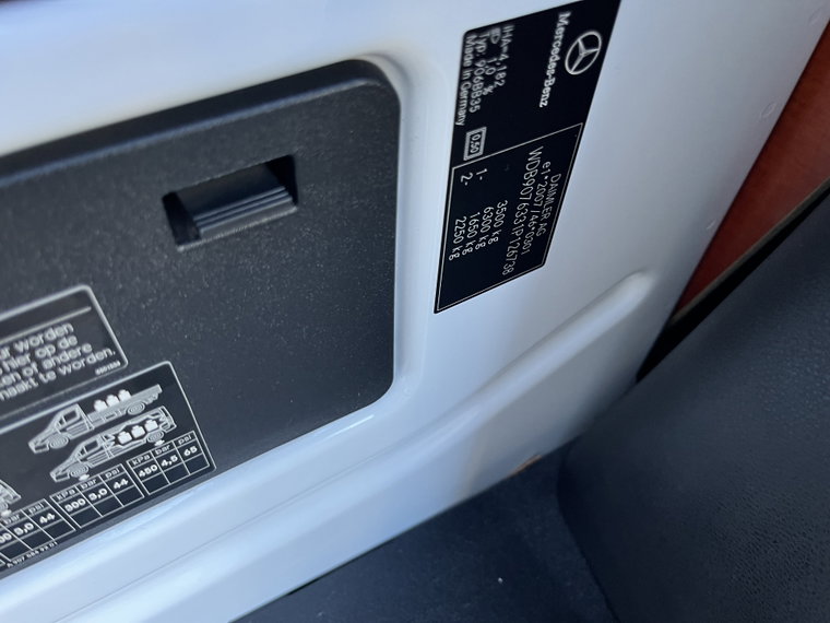 Vehicle Image 35