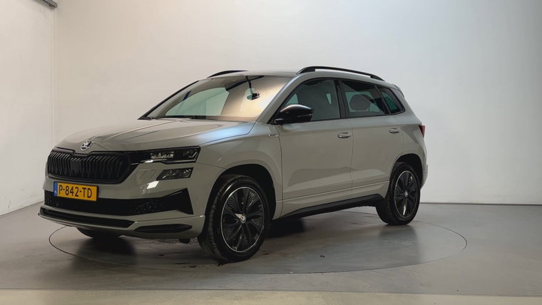 Vehicle Image 6