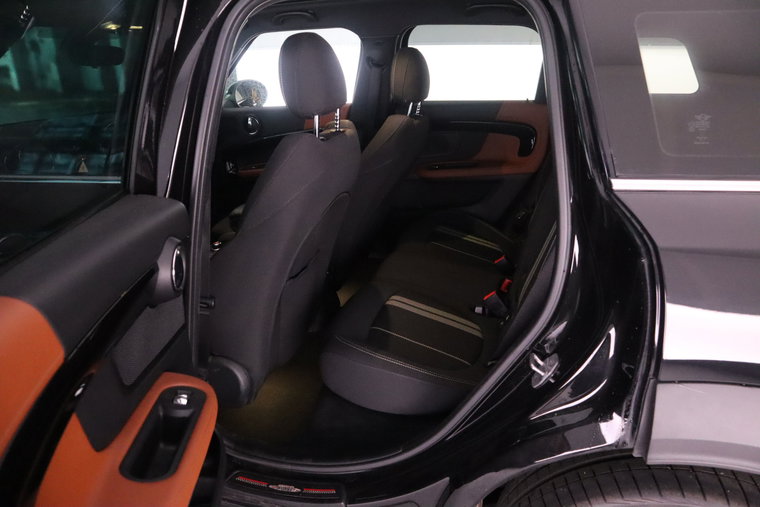 Vehicle Image 41