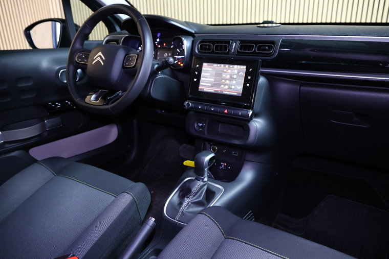 Vehicle Image 30