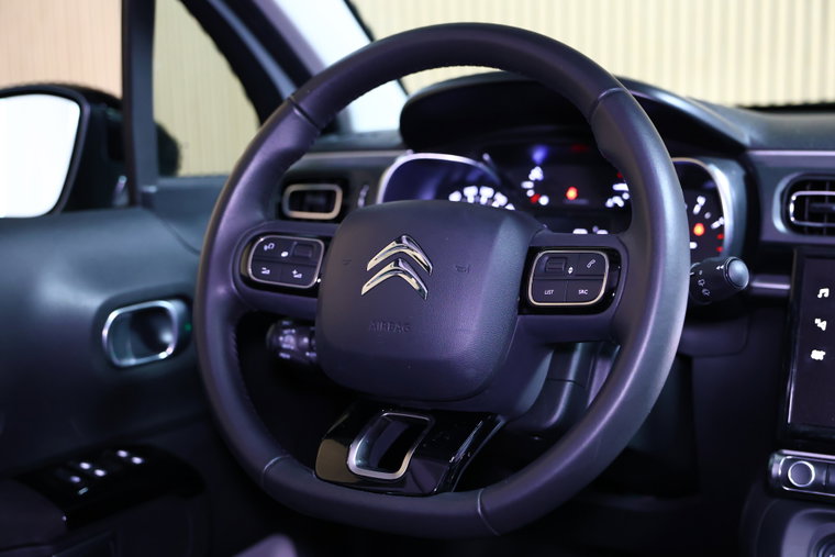 Vehicle Image 31