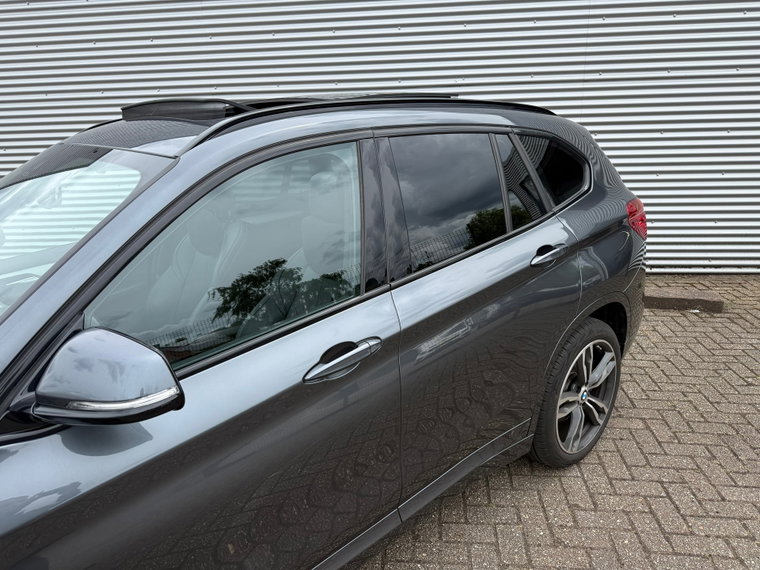 Vehicle Image 24