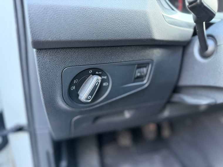 Vehicle Image 38