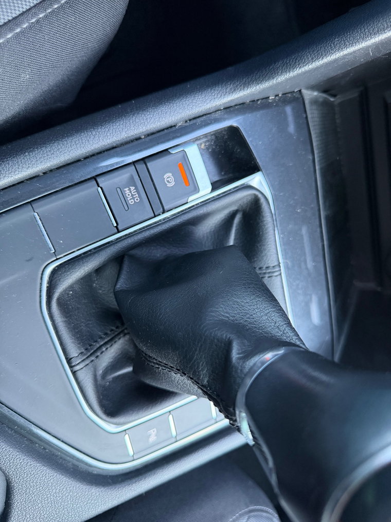 Vehicle Image 43