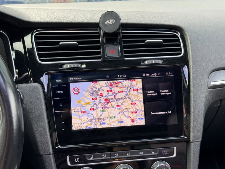 Vehicle Image 32