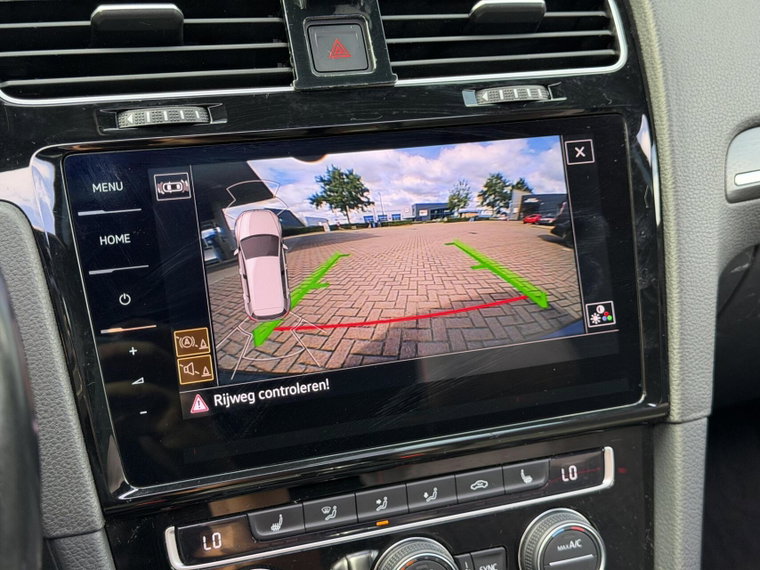 Vehicle Image 36