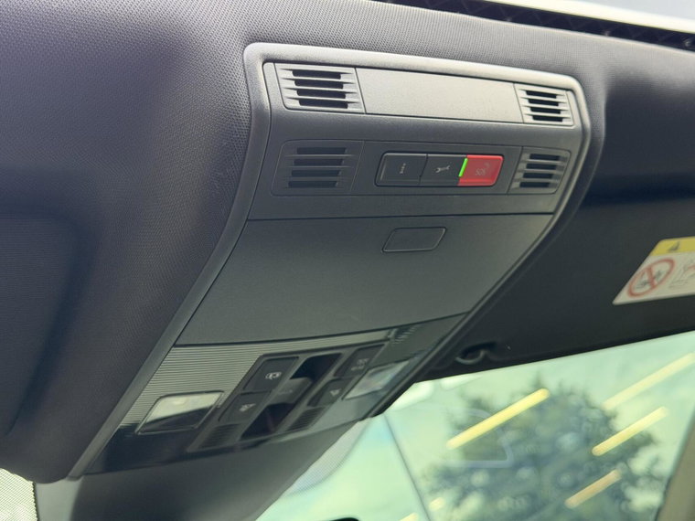 Vehicle Image 39