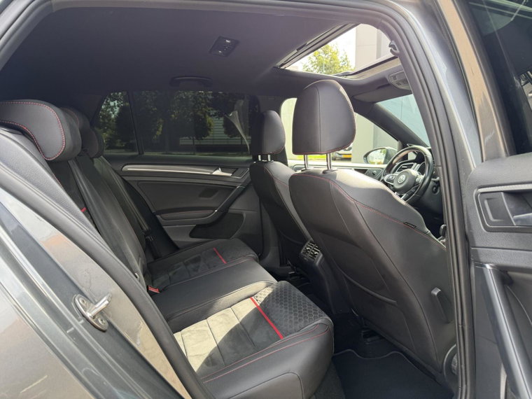 Vehicle Image 41