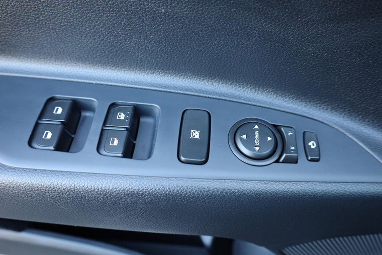 Vehicle Image 24