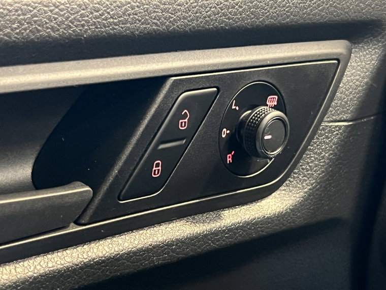 Vehicle Image 27